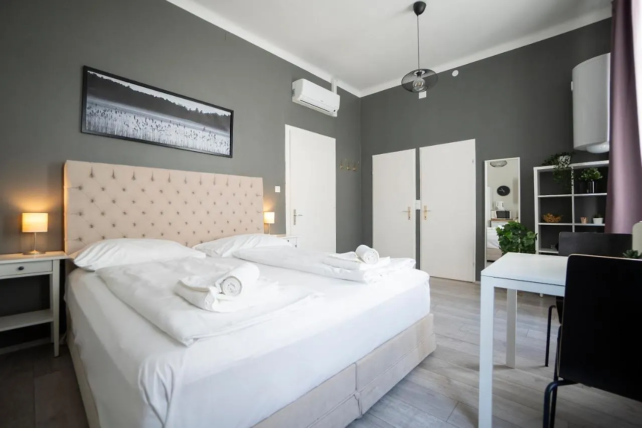 Bright ,Cozy , Central And Cute Studio In Viena