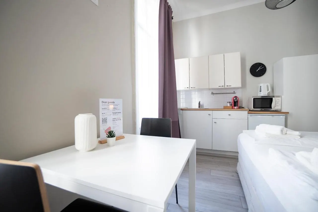 Bright ,Cozy , Central And Cute Studio In Viena Apartamento